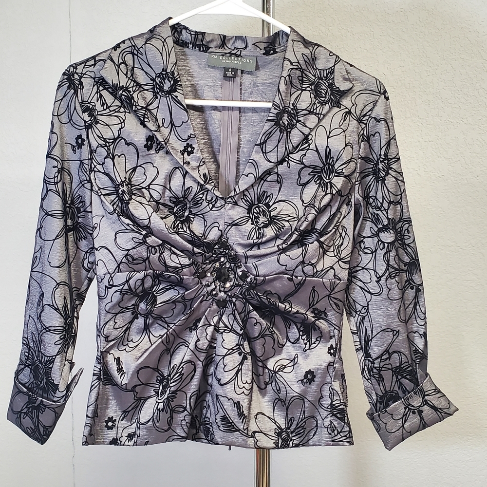 KM COLLECTION by Milla Bella Women's Dress Shirt Grey & Black Size 6